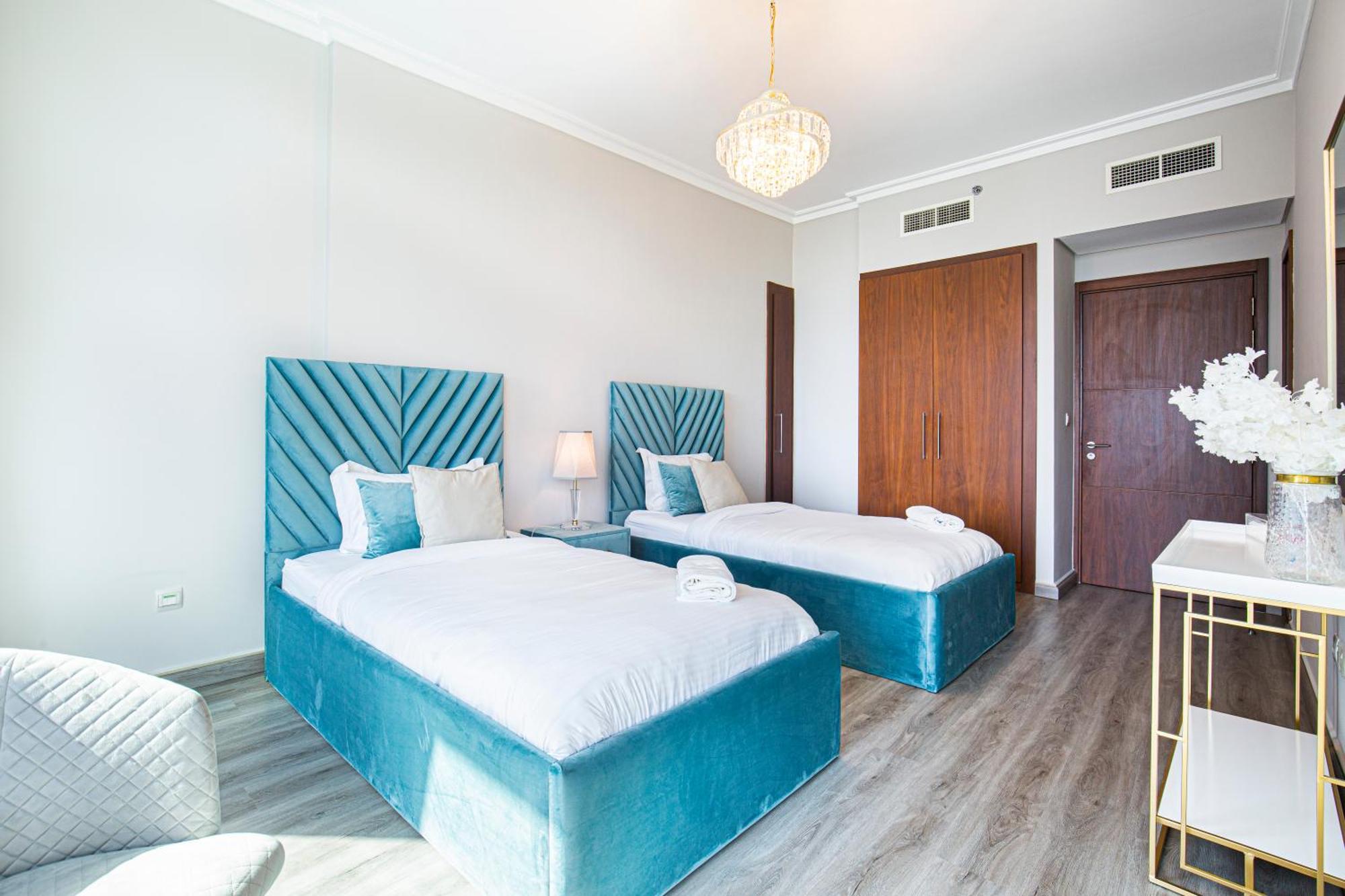 Magnificent 3 Bedroom Luxury With Burj Khalifa View Appartement *