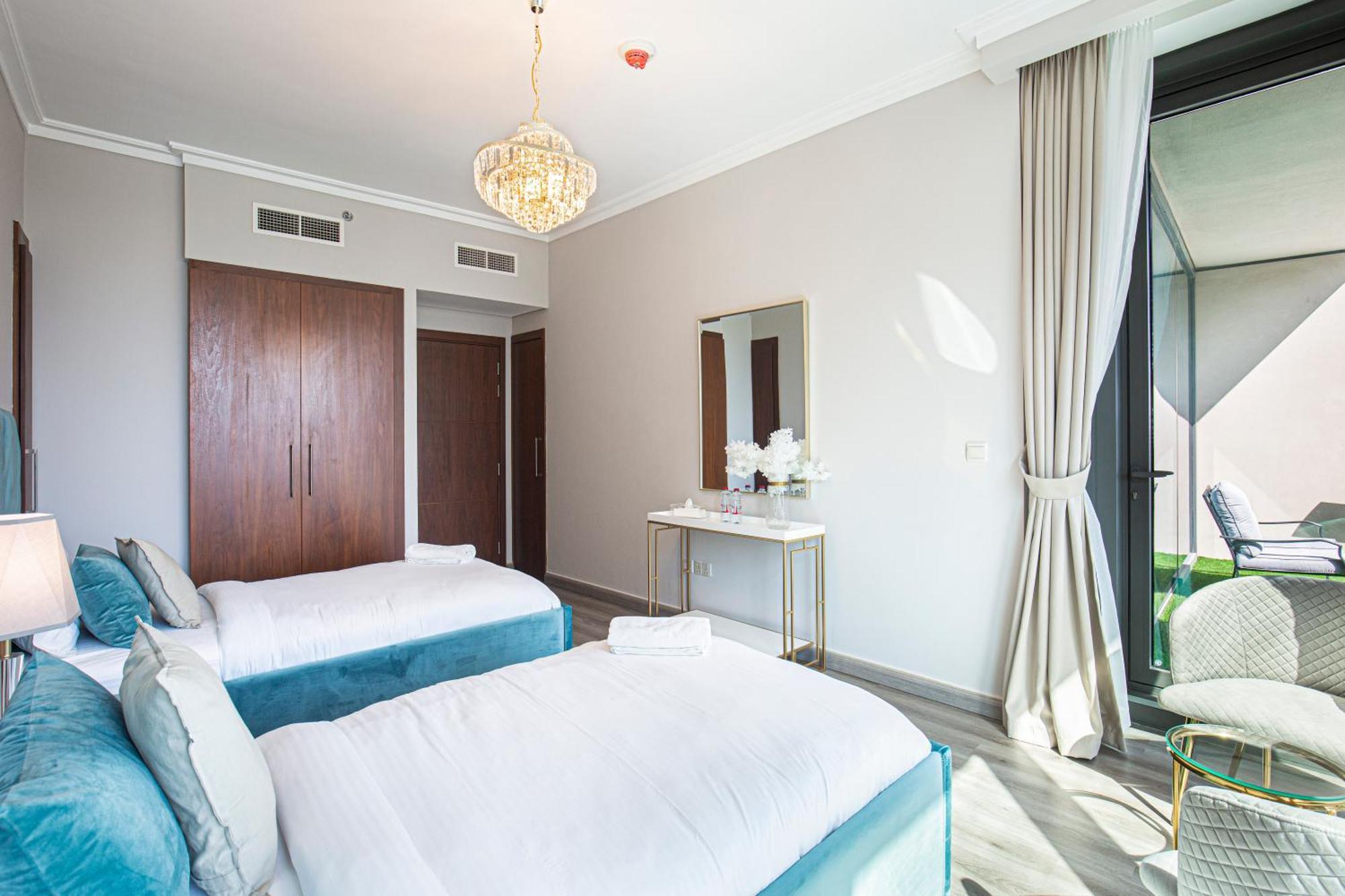 Magnificent 3 Bedroom Luxury With Burj Khalifa View Appartement *