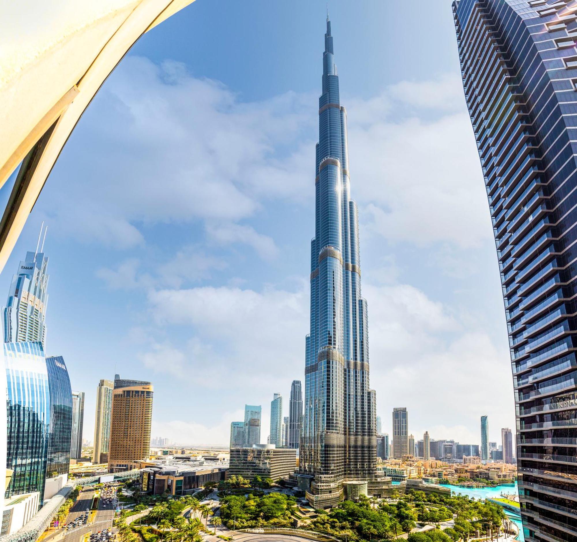 Magnificent 3 Bedroom Luxury With Burj Khalifa View Appartement *